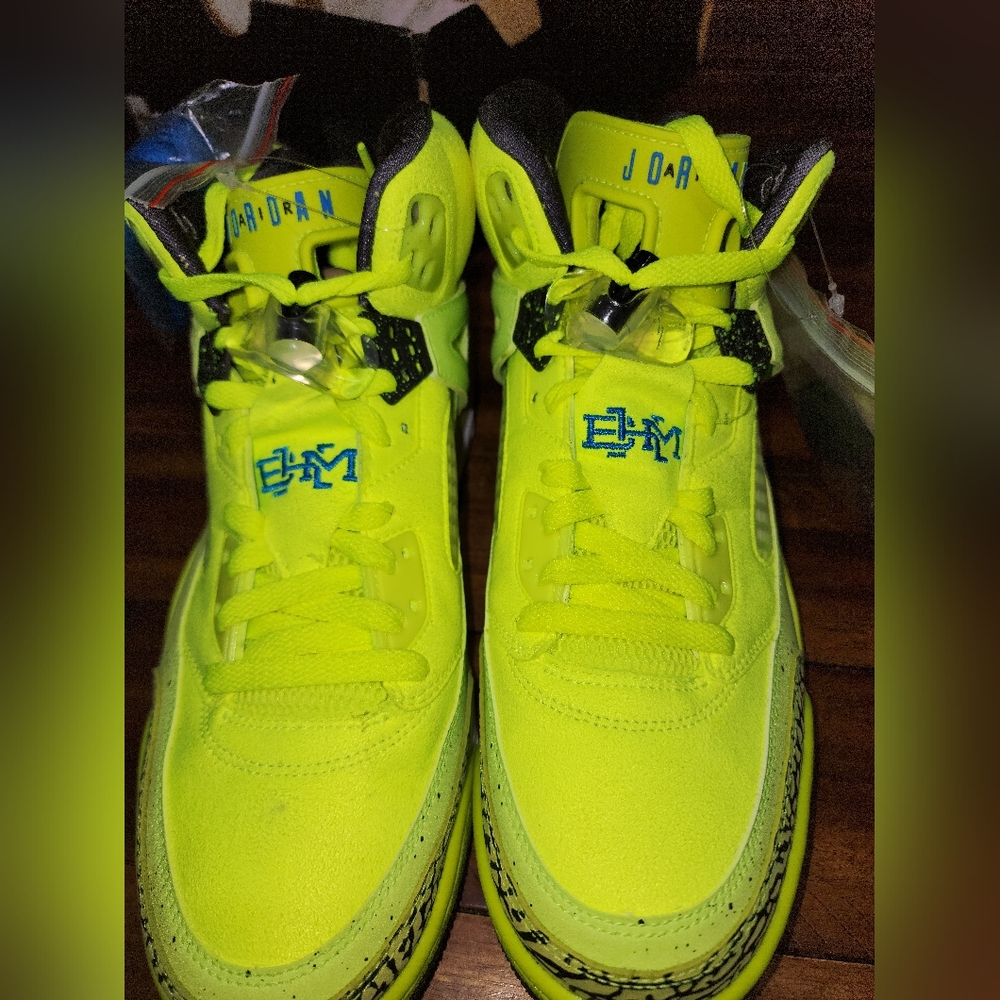 Jordan Spzike BHM